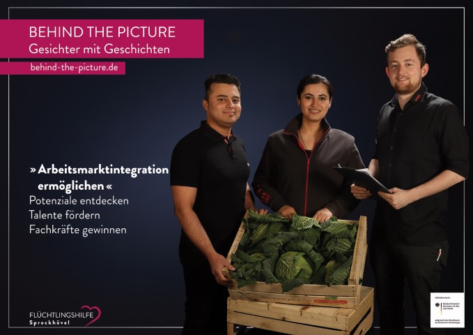 Porträt Moritz Lenk mit Auszubildenden Helin Youssef und Milad Raofi